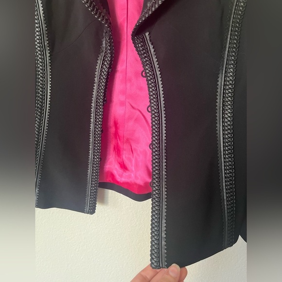 Vintage Cache Black Suit Jacket With Braided Faux Leather Piping Women’s Size 6 - Picture 8 of 14